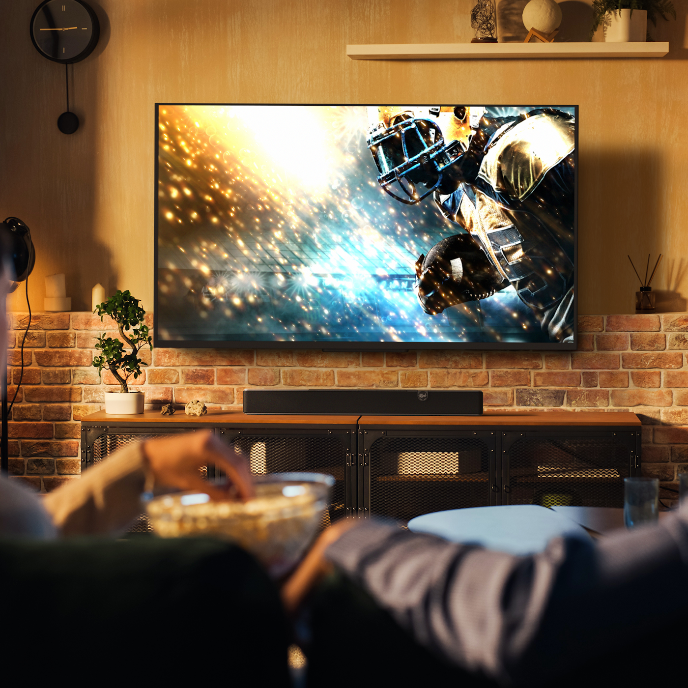 Klipsch Flexus Core 100 Showing Football Game 2000x2000 logo v02